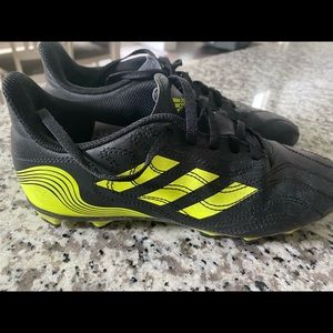 Boys size 5.5 Adidas Copa soccer cleats